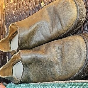 CAMPER green leather slip on shoes size 8.5/39, 8